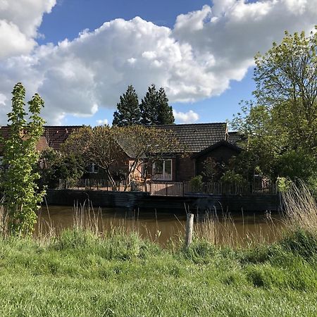 Haus "Am Kanal" Villa Krummhoern Exterior photo